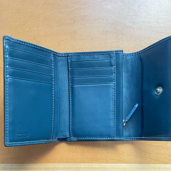 Blue Coach wallet. Never uses. - Picture 10 of 10